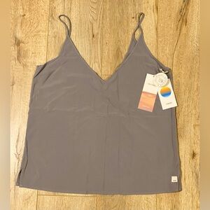 NWT Vuori Villa Cami Tank Top Women’s Large MSRP $64 Gray Mallorca